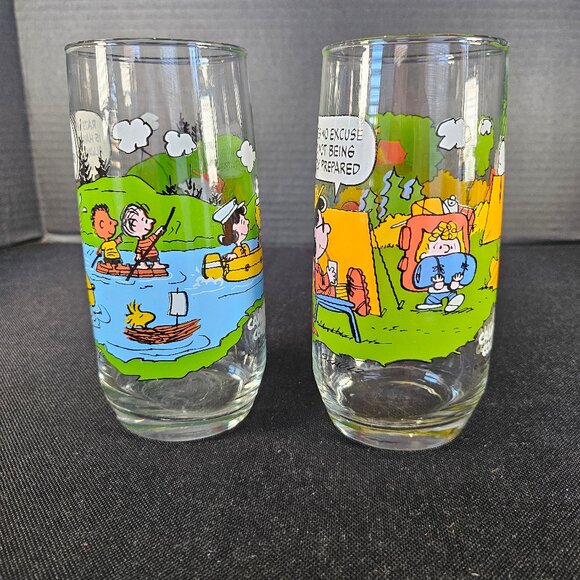 Set Of Two Vintage 1983 McDonald's Camp Snoopy Themed Tall Drinking Glasses - Picture 3 of 8